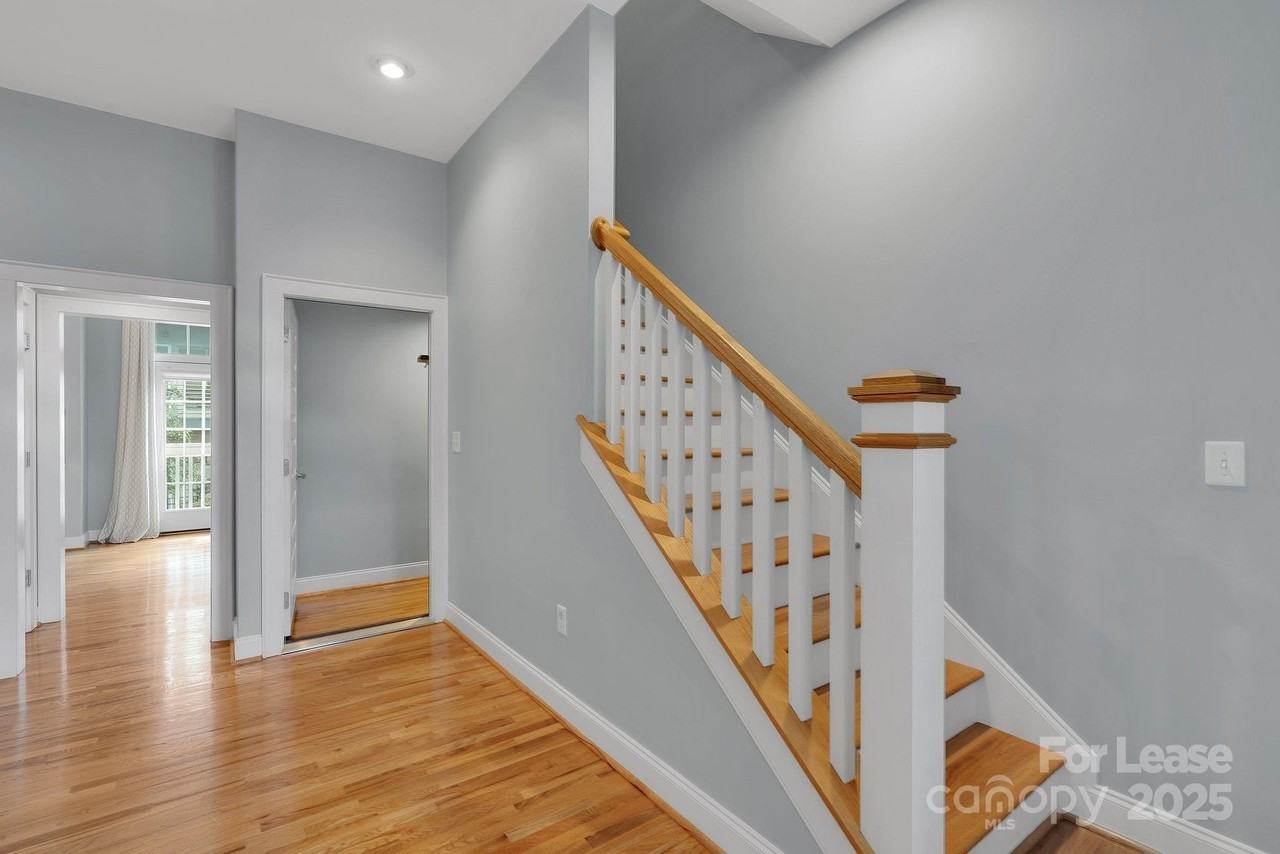 336 Magnolia Ave - Photo 7 of 39