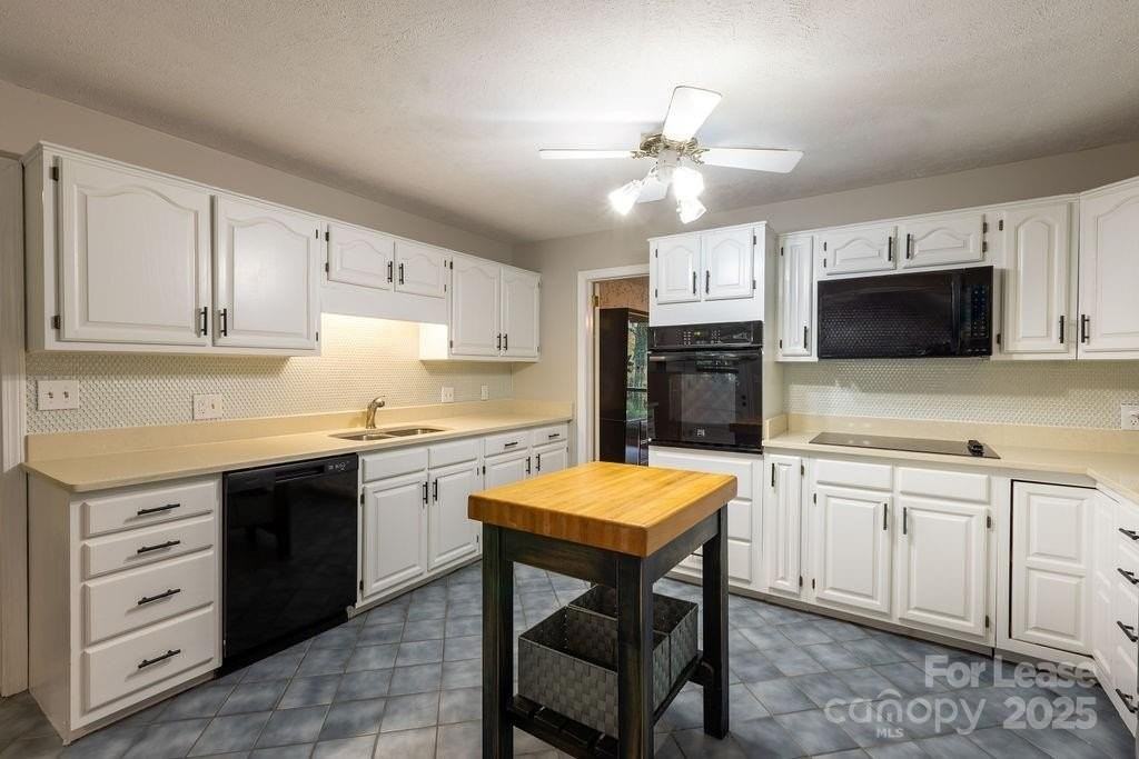 102 Arbor Lane - Photo 5 of 42