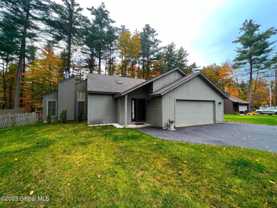 13 Meadow Rue Pl - Photo 1 of 1