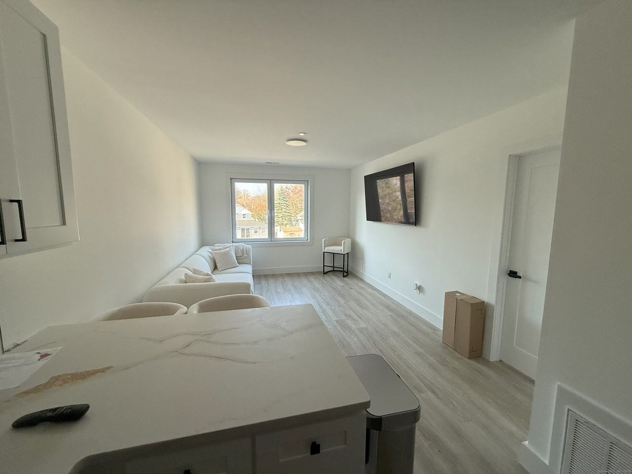 211 211 Ferry Blvd Boulevard #202 - Photo 6 of 15