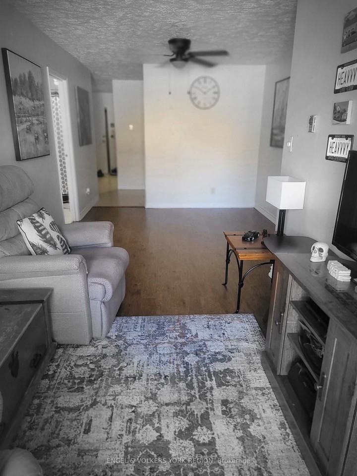 86 Curtis Street 3 - Photo 5 of 11