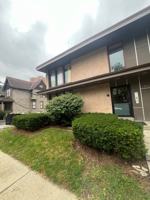 featured image of 1851 N Oakland Ave
