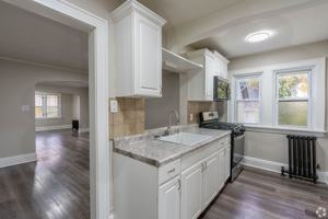 featured image of 833 Brown Street