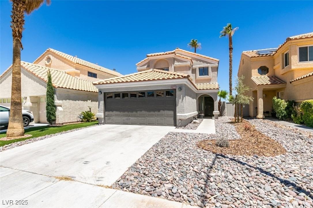 2300 Chapman Hill Dr - Photo 3 of 42