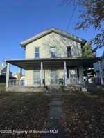 featured image of 1721 N Sumner Ave