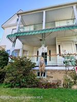 featured image of 1012 N Webster Ave #1stFL