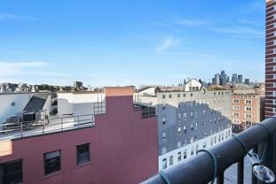 1015 Grand St #5D - Photo 1 of 1