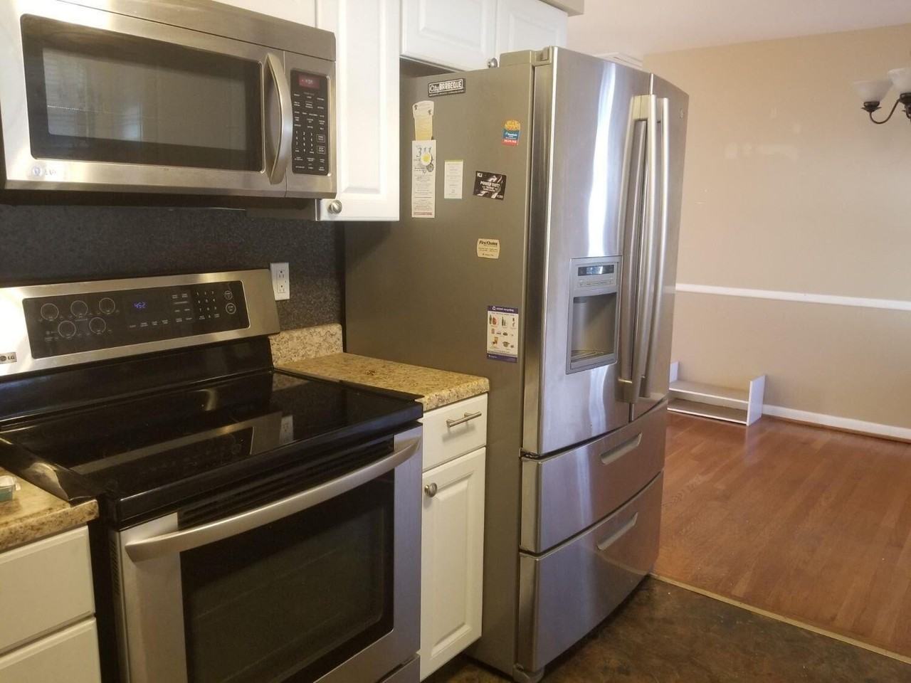 2137 Oleander Dr - Photo 2 of 14