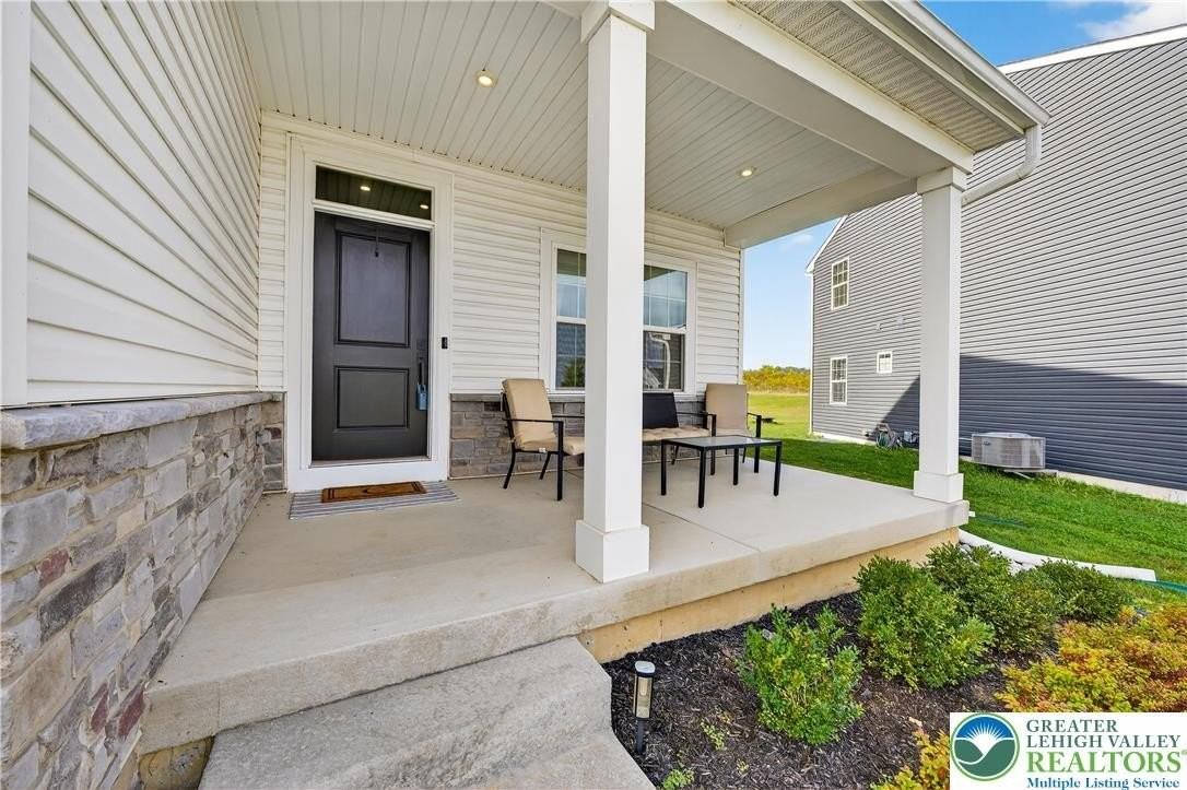 167 Aspen Ln - Photo 3 of 50