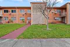 3571 Sw 10th St #10B - Photo 1 of 1