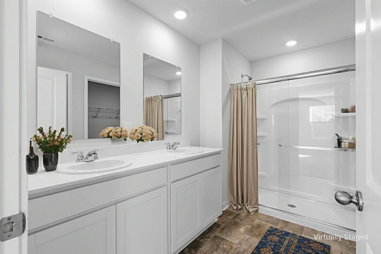 1438 Chrisman Drive - Photo 5 of 35