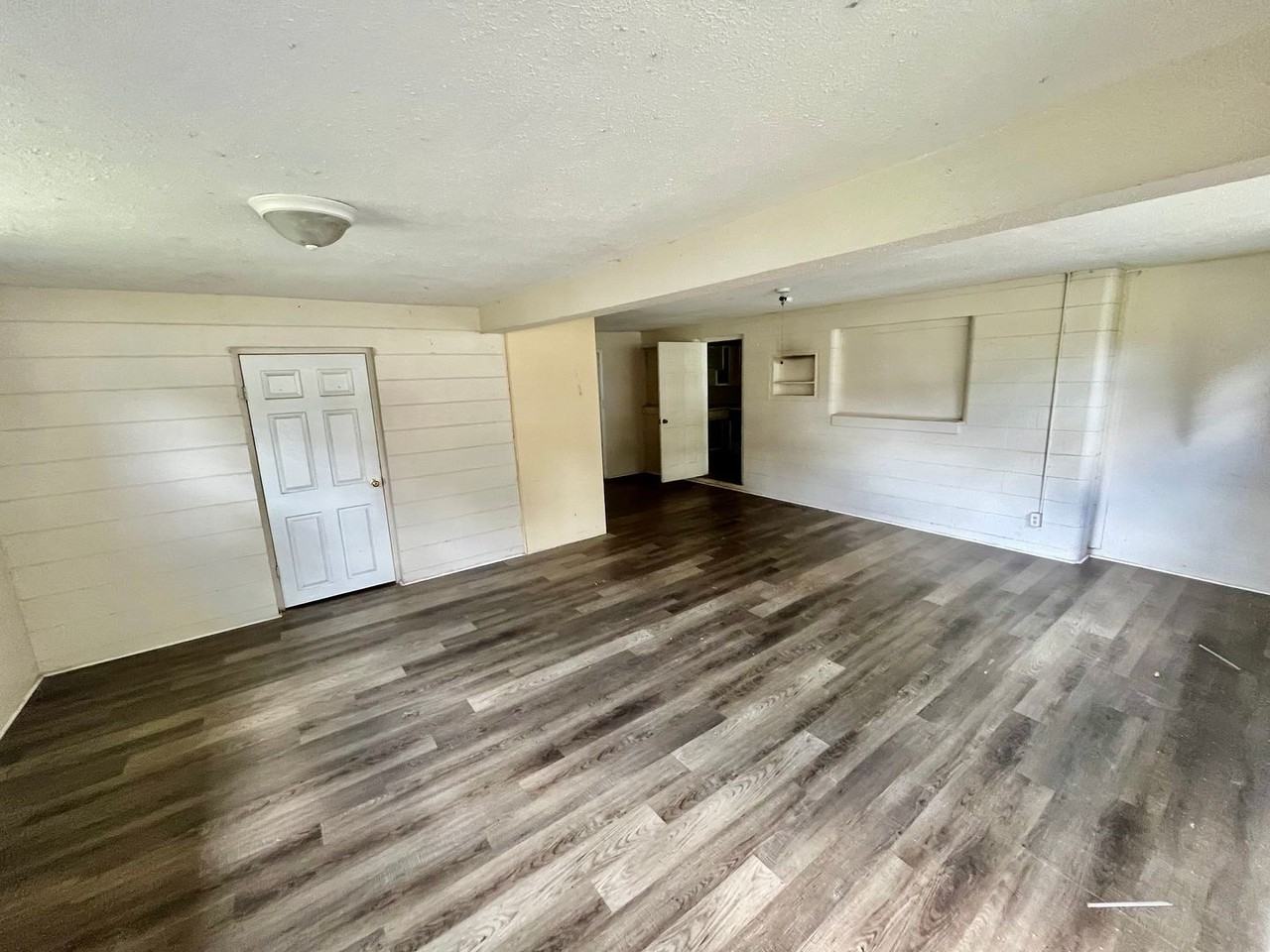 4939 Flamingo Lane - Photo 2 of 9