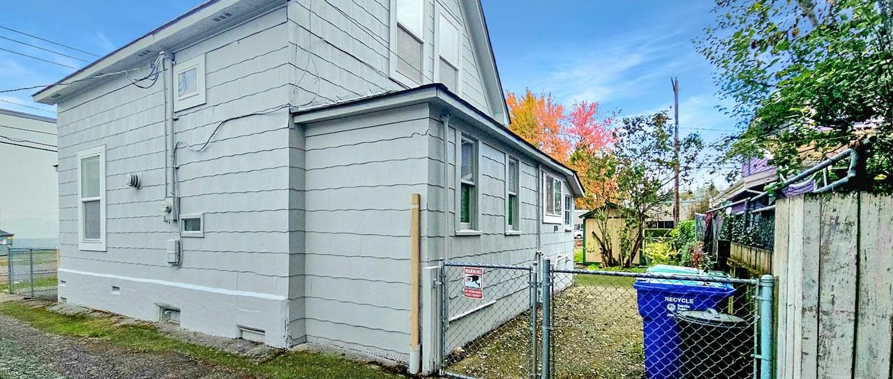 5708 7th Avenue South - Photo 3 of 12