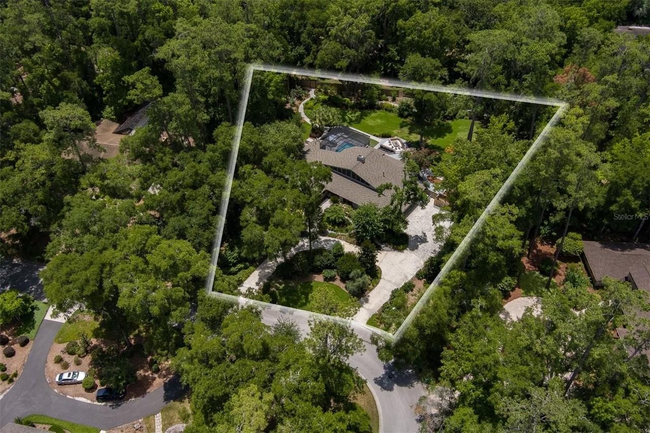 2416 Nw 22nd Dr #A - Photo 2 of 35