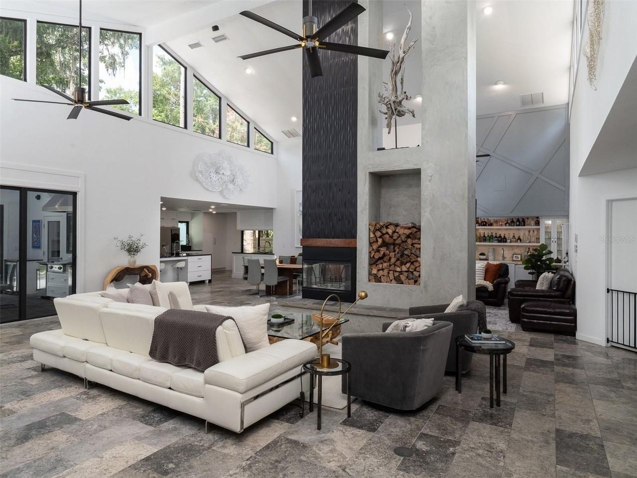 2416 Nw 22nd Dr #A - Photo 3 of 35