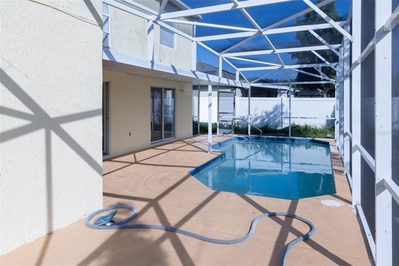 638 Kangaroo Dr - Photo 4 of 29