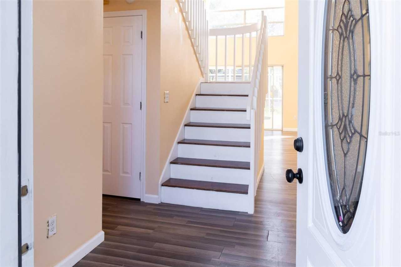 638 Kangaroo Dr - Photo 5 of 29