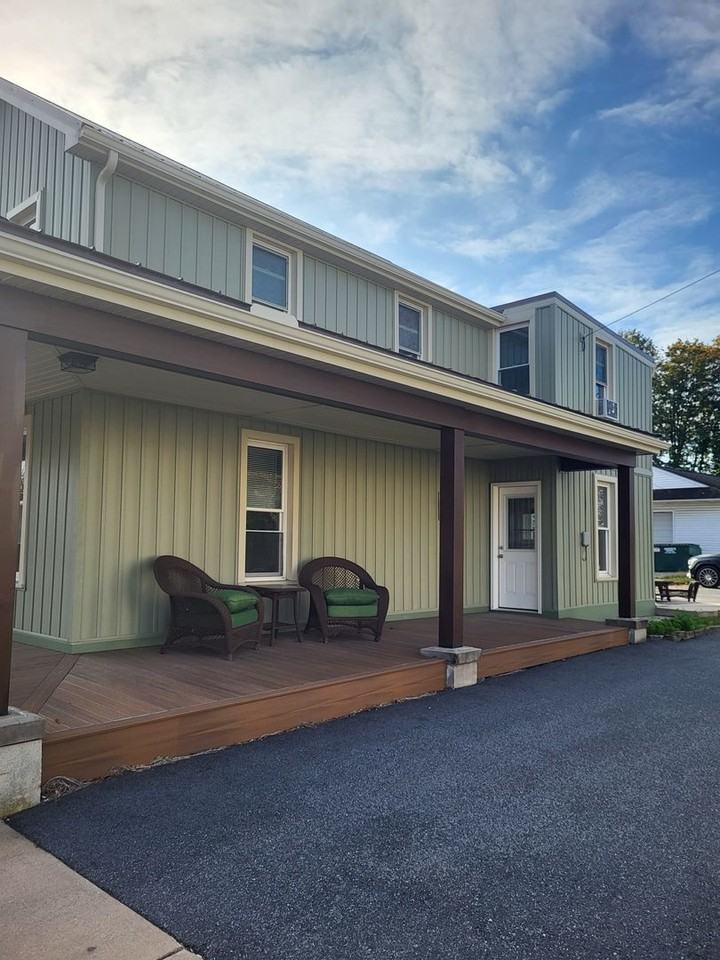 800 Main Street - Photo 2 of 18