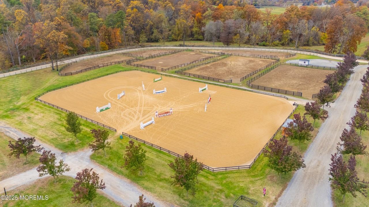 52 Hill Rd - Photo 6 of 42