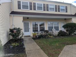 featured image of 19 Gibraltar Ct