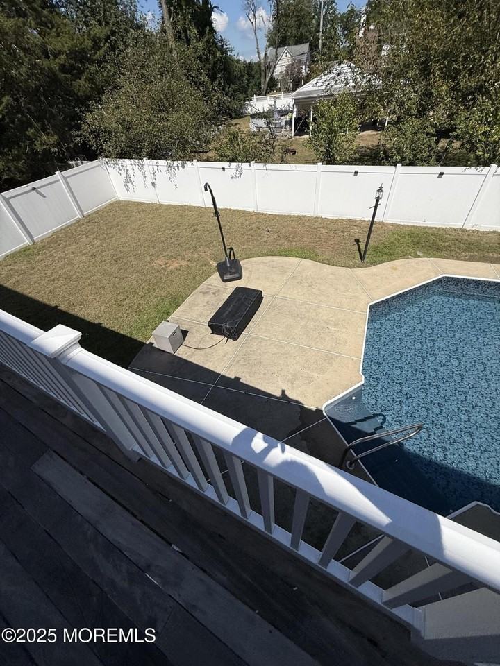 445 Slocum Pl - Photo 2 of 28