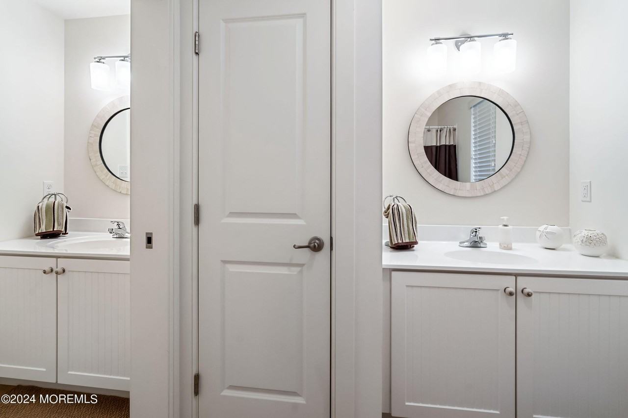 556 Riverside Drive - Photo 6 of 42