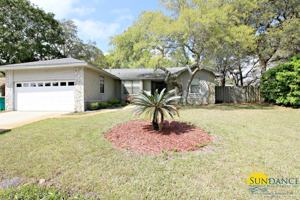 featured image of 125 Oak Shores Dr