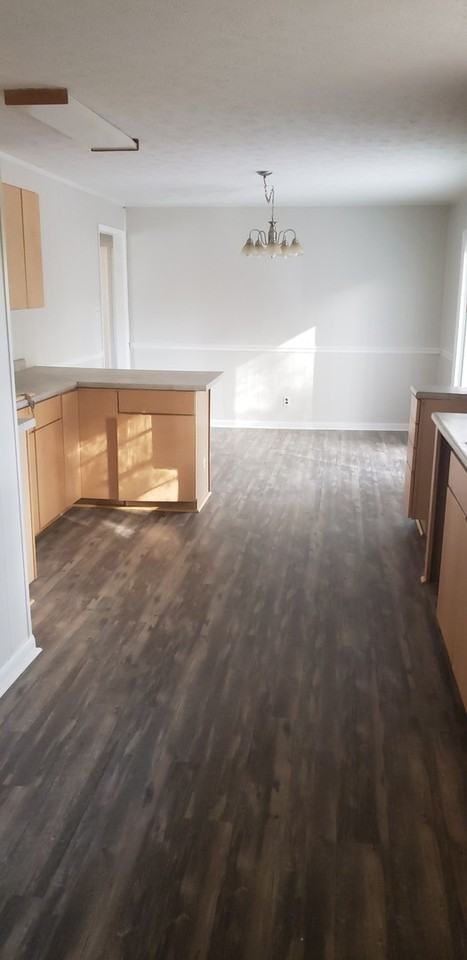 250 Greenleaf St Sw - Photo 6 of 9