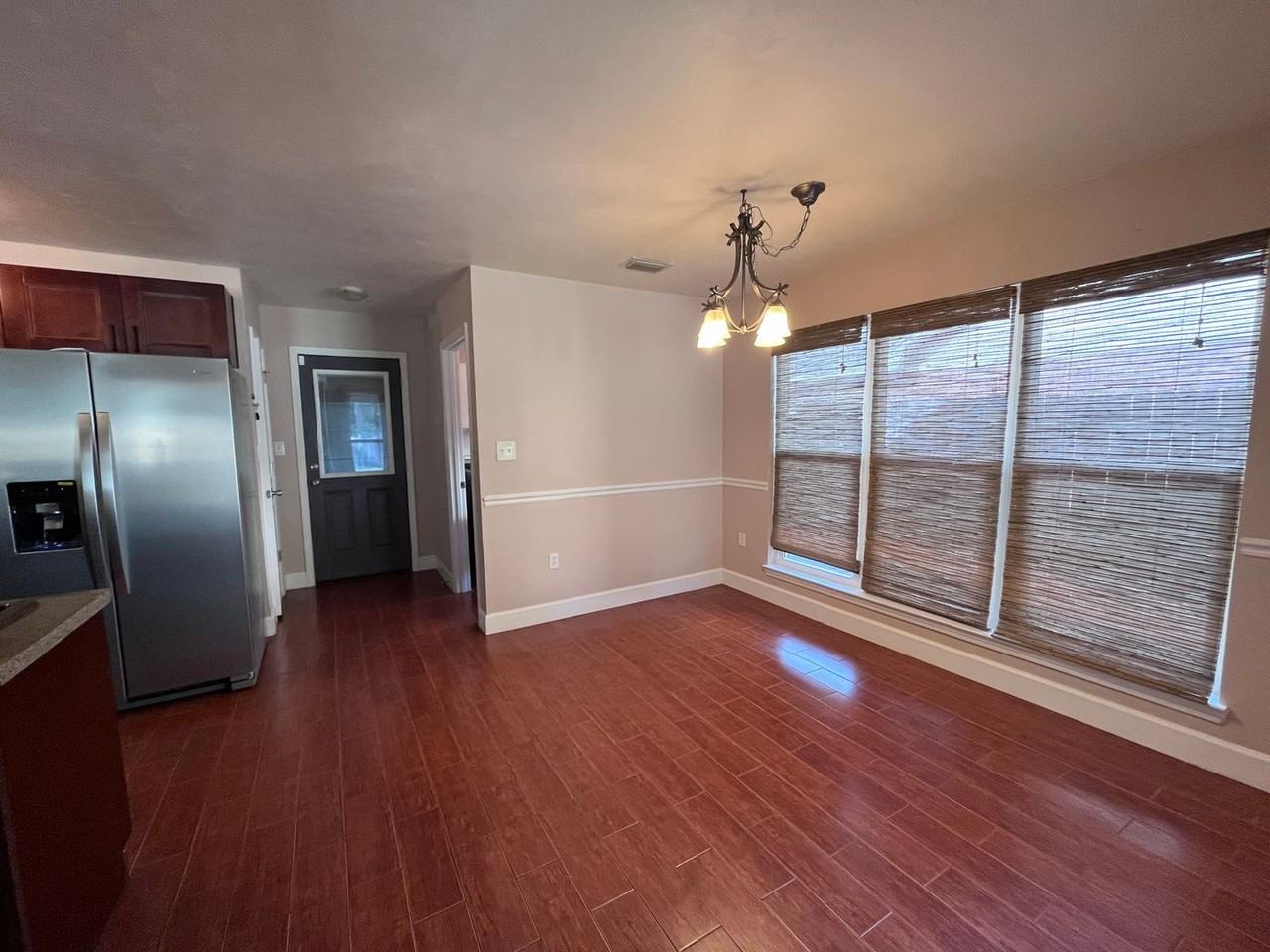 540 Timberlake Dr - Photo 5 of 30