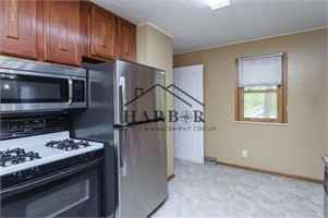 featured image of 717 13th Ave Ne
