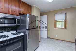 717 13th Ave Ne - Photo 1 of 1