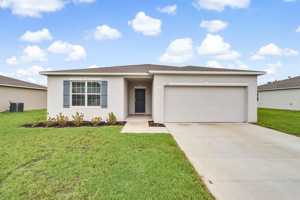 featured image of 121 College St