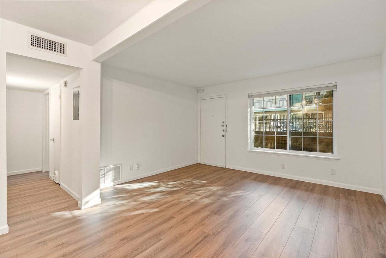 300 Crockett Street #103 - Photo 3 of 16