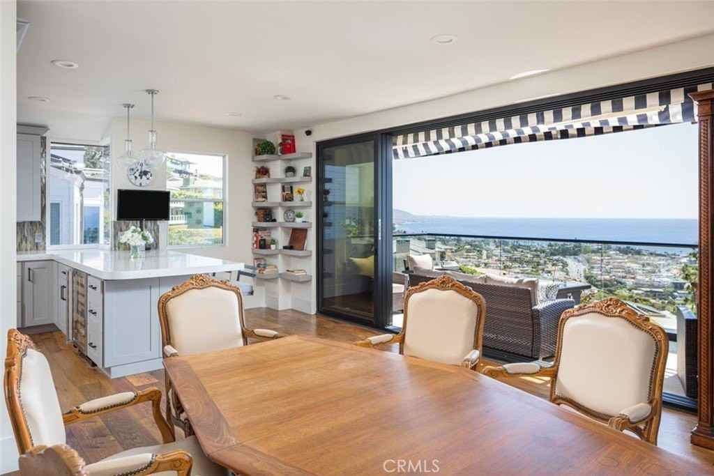 1401 Emerald Bay - Photo 5 of 28