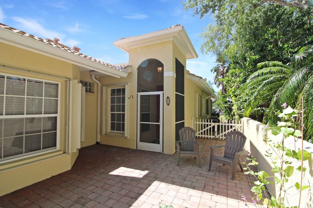 251 Vista Del Lago Way - Photo 2 of 16