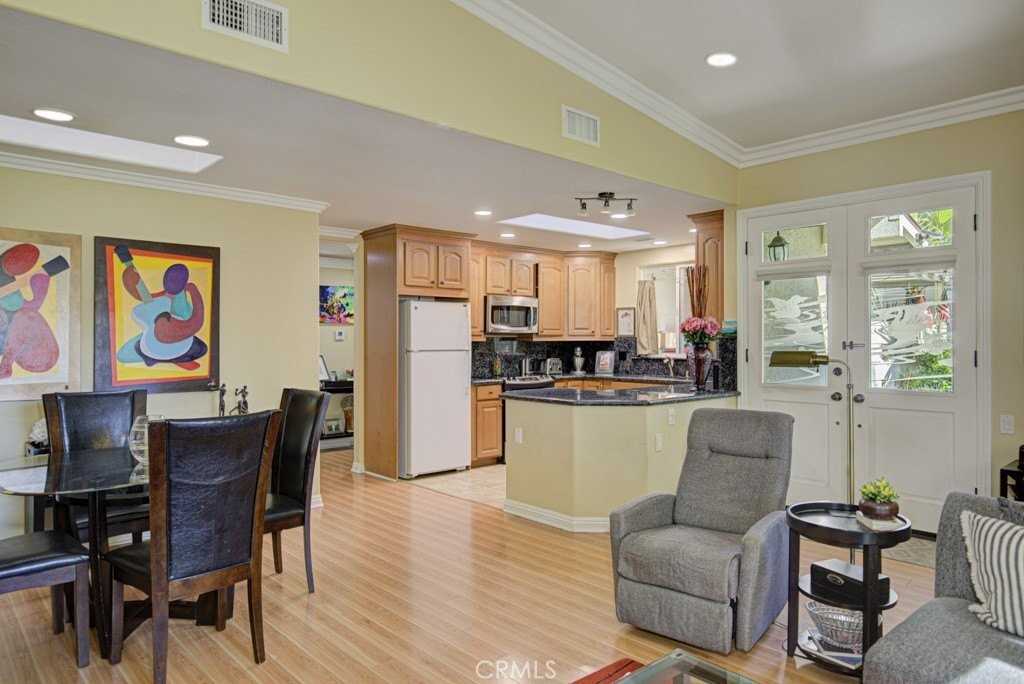 78 Calle Aragon #C - Photo 6 of 23