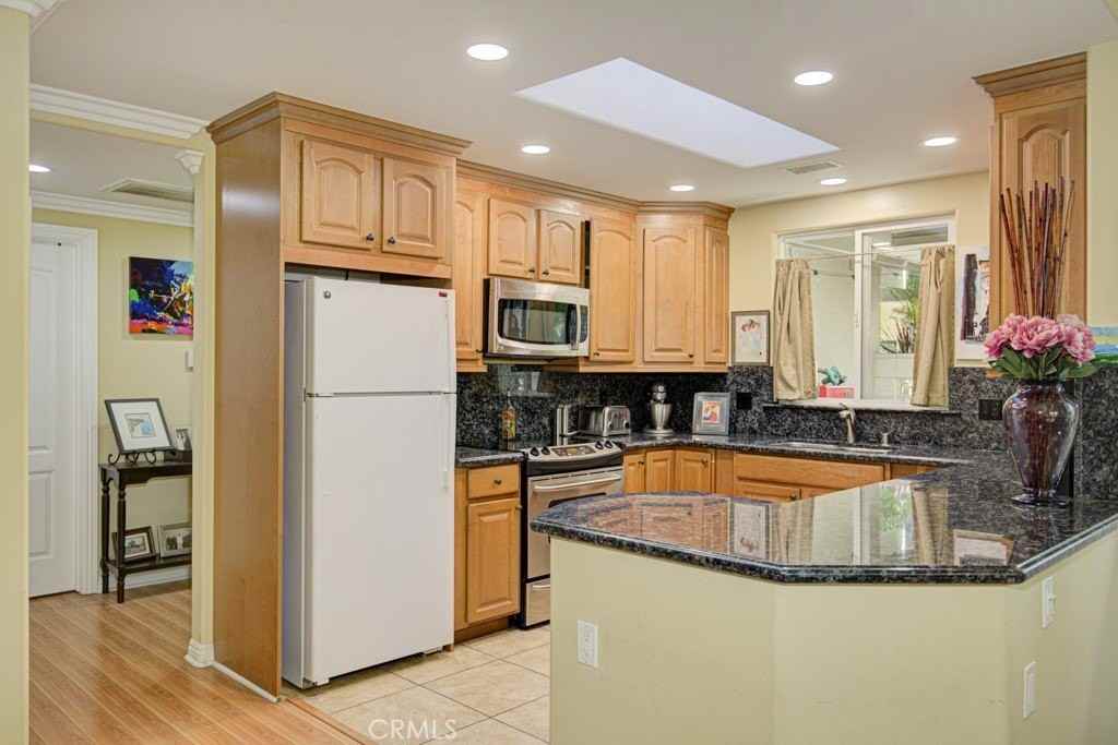 78 Calle Aragon #C - Photo 7 of 23