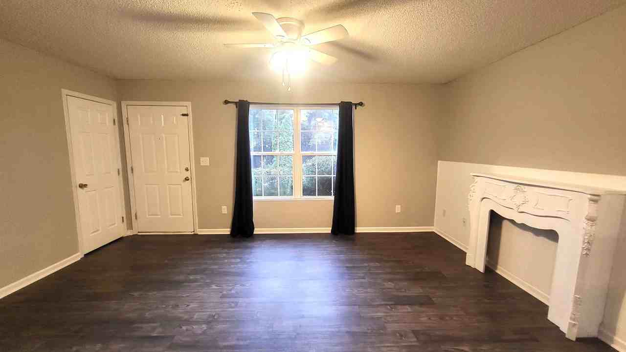 Sunnyside Dr - Photo 4 of 10