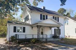 903 Lee St N - Photo 1 of 1