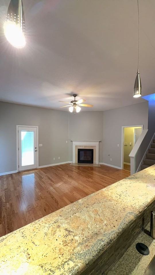 7007 Parkbrook Lane - Photo 3 of 16
