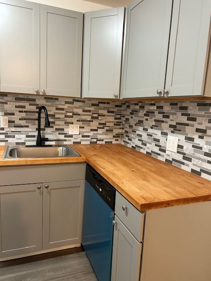 T-Square Apartments - Photo 5 of 18