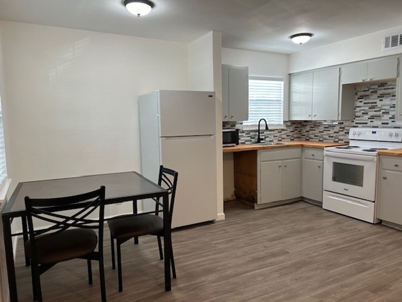 T-Square Apartments - Photo 2 of 18