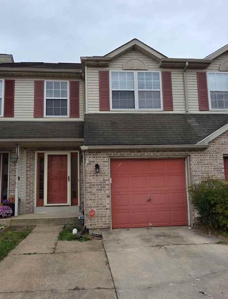 24 Woodcrest Court - Photo 2 of 31