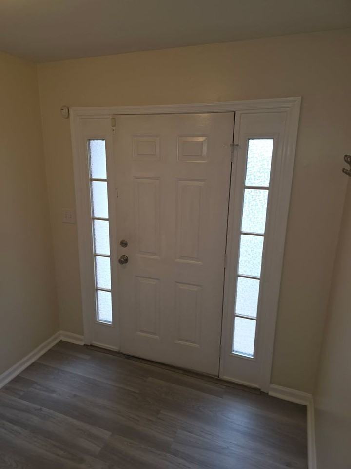 24 Woodcrest Court - Photo 3 of 31