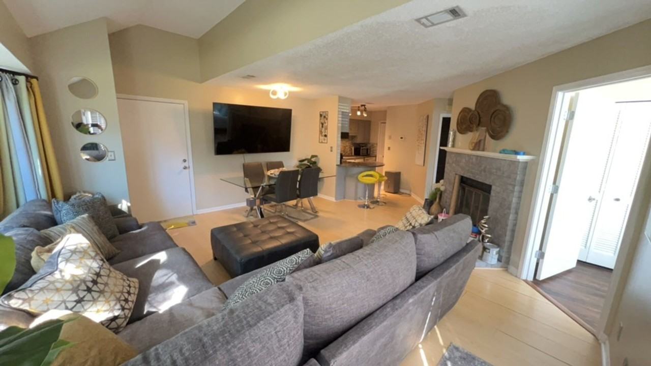 1201 Tiffany Ln - Photo 6 of 12