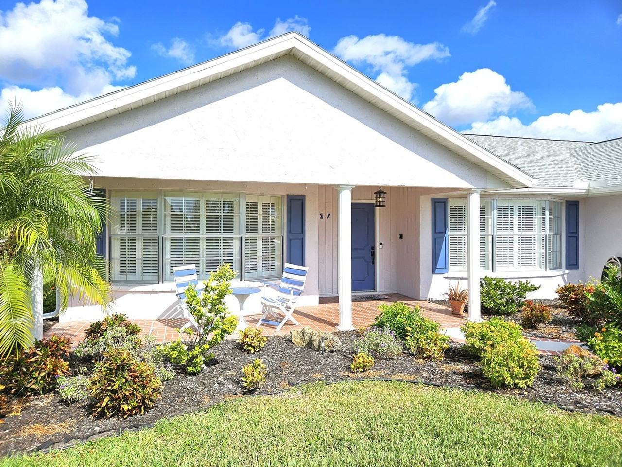 917 S Gondola Dr - Photo 3 of 50