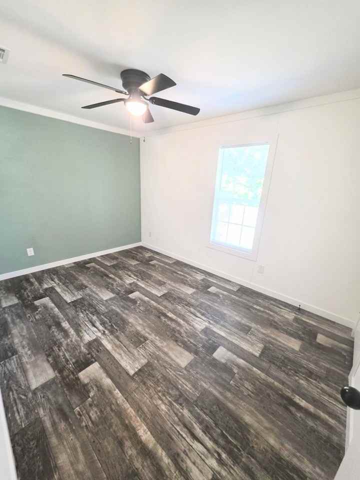 20023 Oakdale Avenue - Photo 7 of 28