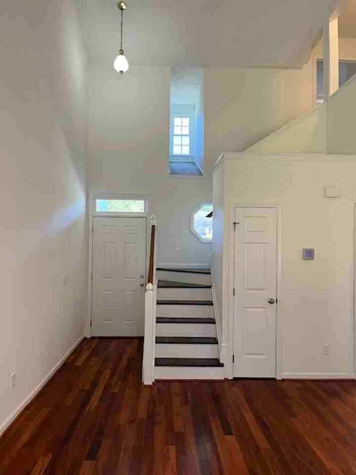625 Indian Wells Way - Photo 3 of 32