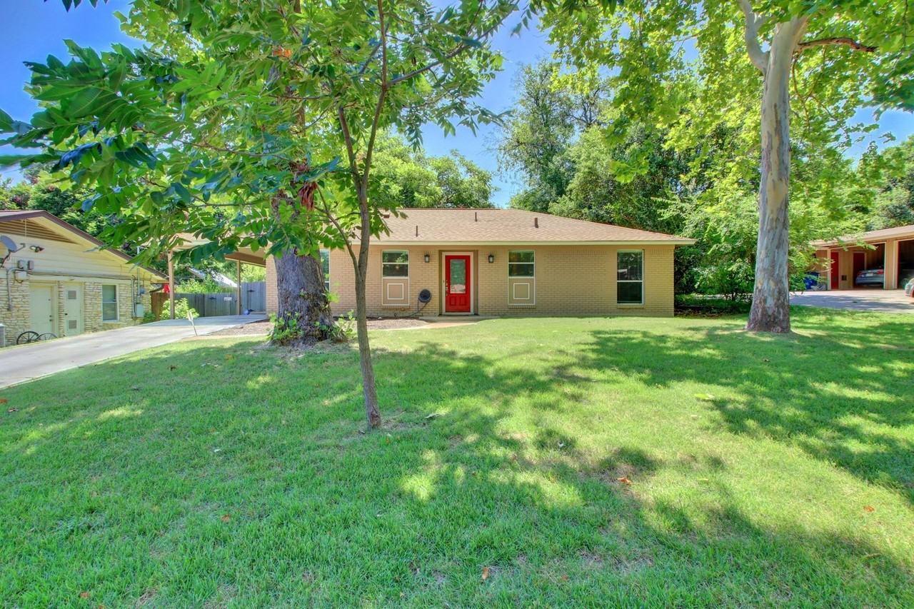 6709 Columbia Drive - Photo 3 of 28