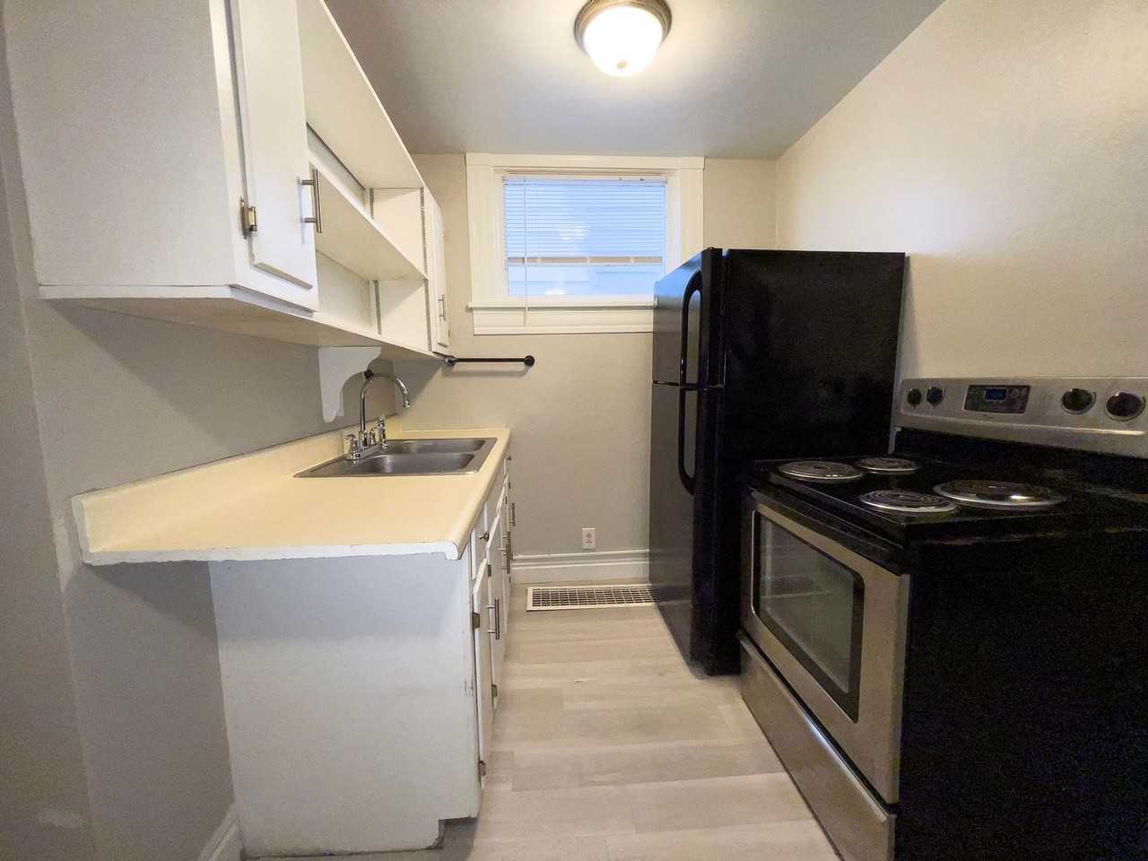 830 W North St. (Whim & Proper LLC) - Photo 4 of 25